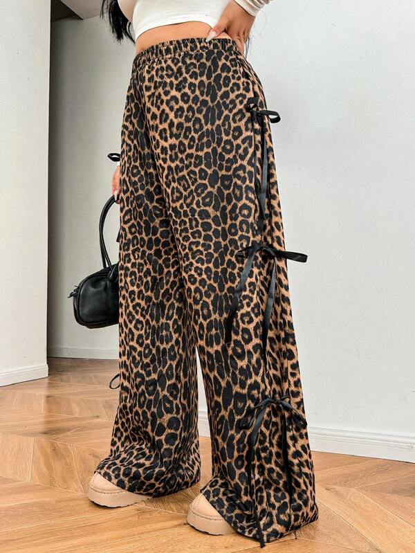 SHEIN EZwear Plus Size Women Leopard Print Satin Ribbon Bow Accent Loose Pants