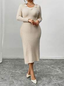 SHEIN Frenchy Đầm Maxi Dệt Kim Cổ Chữ V Màu Trơn Thời Trang Tối Giản Thanh Lịch Họa Tiết Hoa 3D, Thích Hợp Mặc Đi Làm, Đi Làm, Tiệc Tùng, Tụ Tập, Hẹn Hò Và Những Dịp Khác, Thu/Đông - Màu be - Xem 1