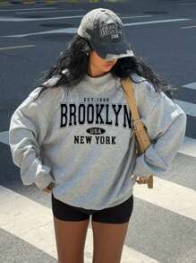 SHEIN 少女休闲简约长袖运动衫，印有 EST.1998、美国布鲁克林、纽约经典图案印花，宽松厚圆领，适合秋冬季
