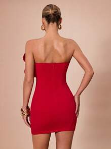 SHEIN BAE 女式无袖纯红色迷你连衣裙，优雅性感，带有浪漫的 3D 花朵装饰，适合毕业典礼、鸡尾酒会、浪漫约会、冬季分层穿着、派对、正式活动、万圣节、圣诞节 - 紅色 - 查看 2