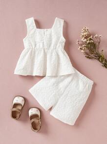 SHEIN Conjunto informal de body vestido y shorts para niña bebé decorado con flores en 3D - Blanco - Ver 2