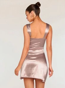 Glamine Elegant Solid Color V-Neck Split Hem Ruched Mini Dress