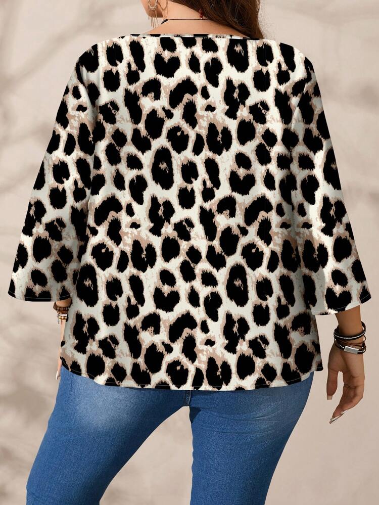 Casual Minimalist Leopard Pattern Loose Round Neck Shirt For Women, Suitable For Autumn & Winter