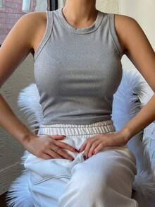 DAZY 女士休闲纯色修身短款背心 - 淺灰色 - 查看 2