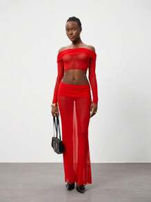 SHEIN Unity Set 2 pcs: Atasan Crop Top Seksi dengan Bahu Terbuka & Rok Bodycon Berkerut, Busana Pesta Modis untuk Natal, Pakaian Musim Gugur/Dingin untuk Wanita - Merah - View 7