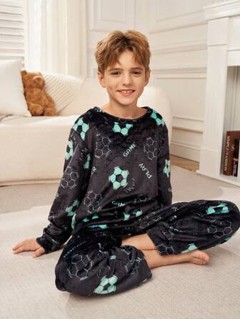 SHEIN Tween Boy 2pcs Football Graphic Crew Neck Long Sleeve Top And Flannel Pants Pajama Set, Soft And Cozy For Autumn/Winter