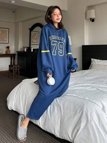 DAZY Letter Print Patroon Relaxed Fit Hoodie Nachthemd