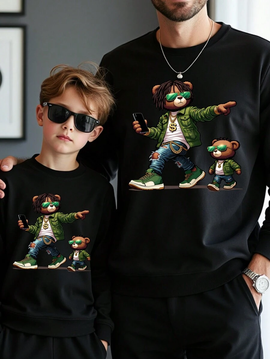 SHEIN 1 件男士时尚休闲酷卡通熊图案圆领羊毛运动衫，秋冬 - 黑色 - 查看 1