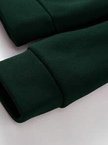 Manfinity EMRG 男士图案印花圆领休闲套头运动衫 - 墨綠色 - 查看 5