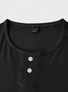 Manfinity RelaxMax T-shirt décontracté à manches courtes avec boutons devant et couleur unie pour hommes
