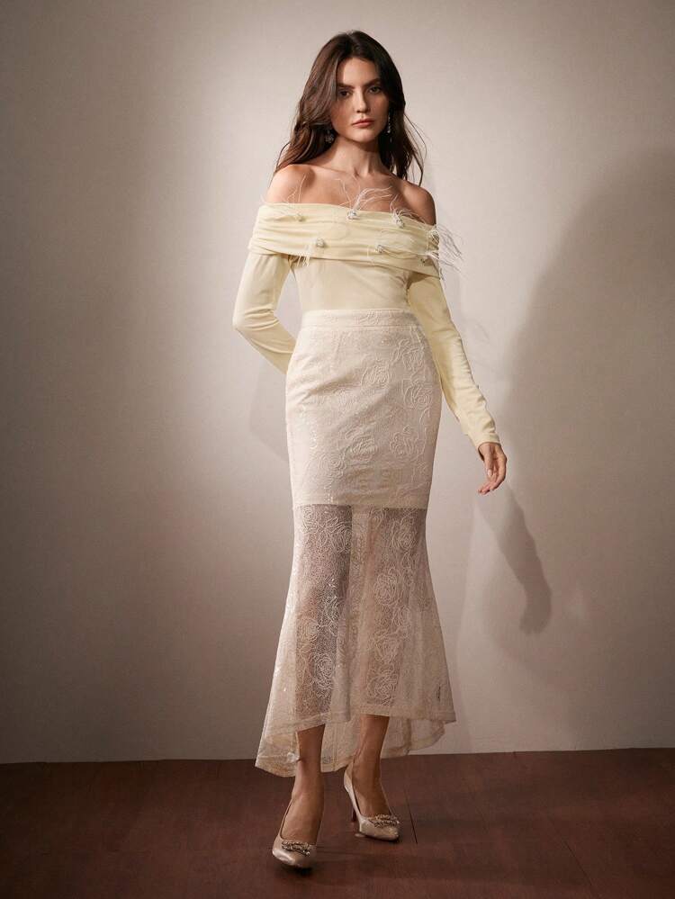 Light Yellow Off Shoulder Shirt, Feather & Rhinestone Floral Print Elastic Fitted Blouse