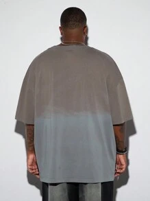 Manfinity VCAY Plus Size Men Crewneck Vintage Urban Cotton Short Sleeve T-Shirt With Snow Flake & Letter Print