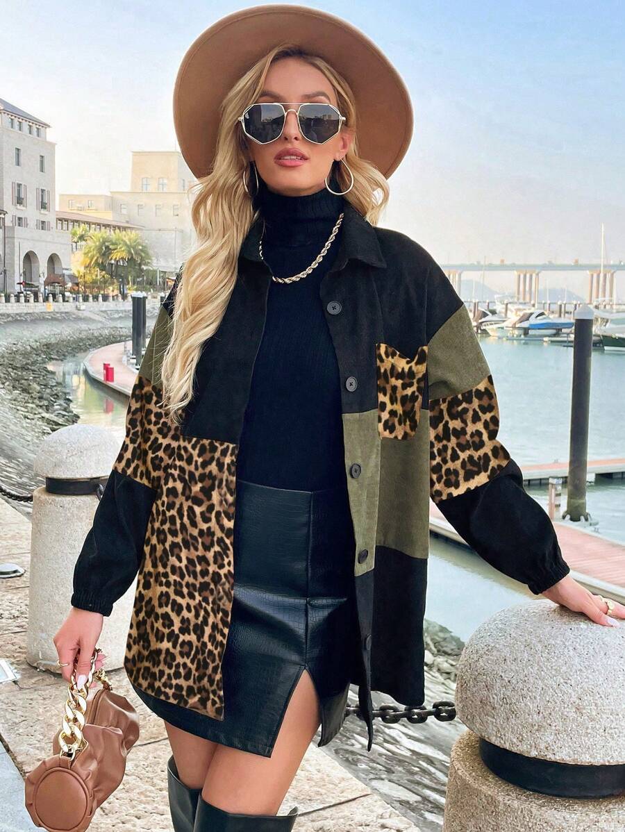 Chiquease Áo thun nữ tay dài cài nút phía trước màu trơn vá tối giản thường ngày - Nhiều màu - Xem 1