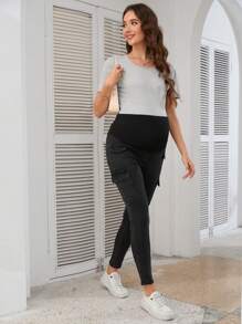SHEIN Pantalones vaqueros tubitos informales de maternidad de carga con bolsillo y cintura ajustable en negro - Negro - Ver 5