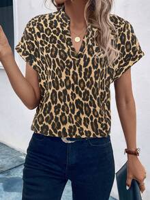 SHEIN LUNE Áo sơ mi tay ngắn cổ chữ V họa tiết da báo thường ngày - Nhiều màu - Xem 4