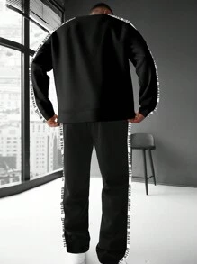 Manfinity Homme 2 件套大码男士字母印花圆领长袖 T 恤和抽绳腰长裤套装 - 彩色 - 查看 2