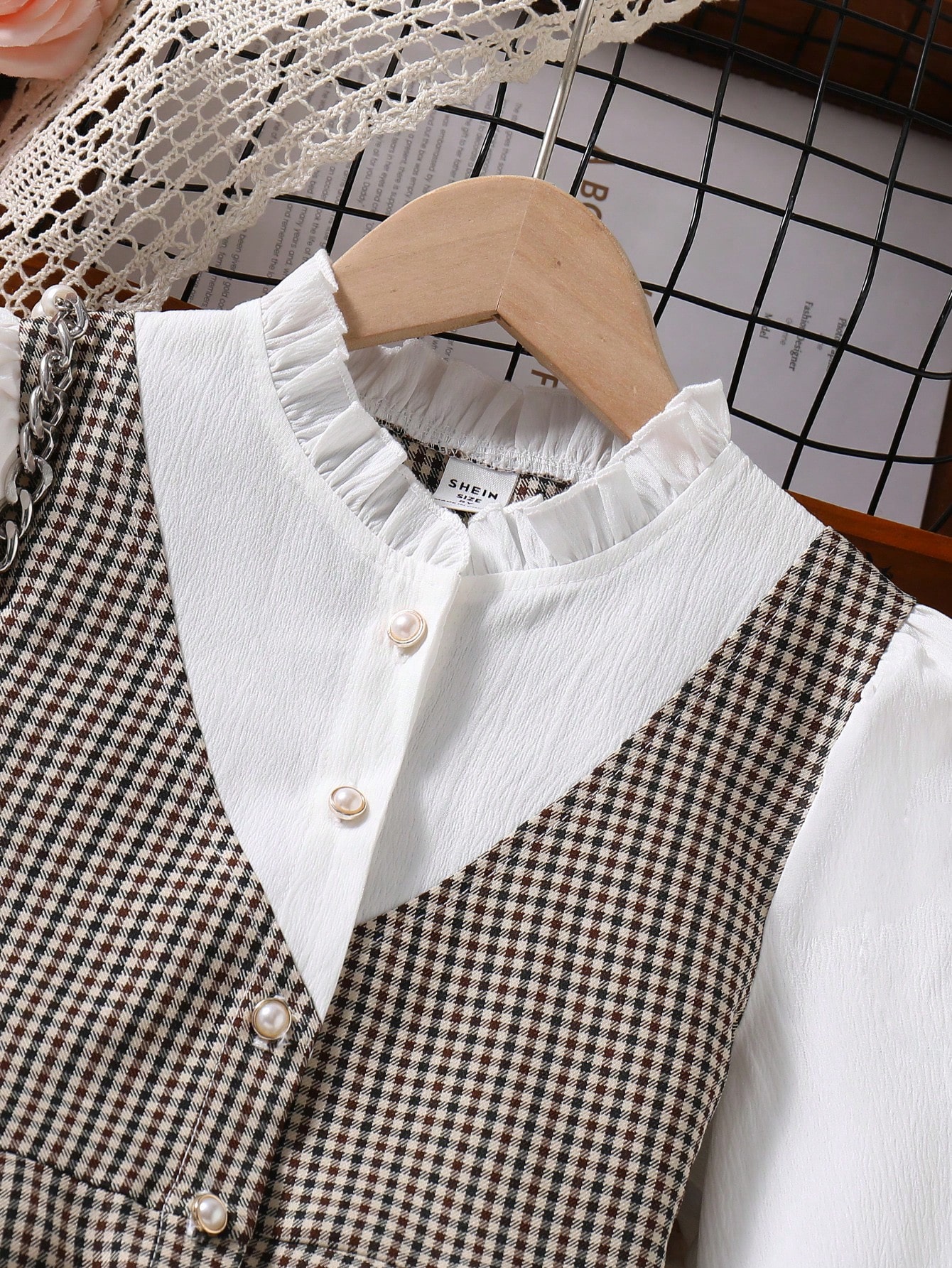 مجموعة قميص كم طويل بياقة مكسرة مع بنطال منسوج مرب...