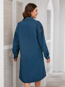 SHEIN 孕妇休闲前扣牛仔连衣裙，秋季 - 深色水洗藍 - 查看 2