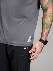 Manfinity Sport Corelite Boyfriend Style Men's Casual Solid Color Short Sleeve Sports T-Shirt - Grey - View 3