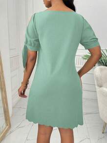 Lyxana Abito elegante da donna in colore unito, con scollo rotondo, maniche corte, impreziosito da perle e con fondo con spacco