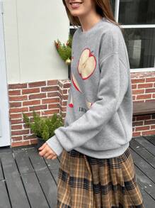 Jouncy 圆领长袖苹果印花简约卫衣，休闲装