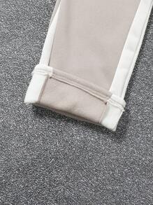 SHEIN Tween Boy Cartoon Letter Print Elastic Waist Drawstring Slant Pocket Athletic Sweatpants - Khaki - View 3