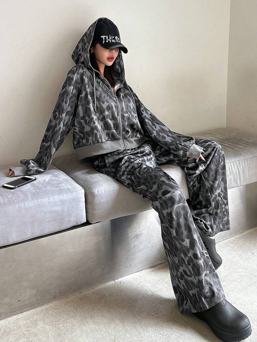 DAZY Bộ 2 món áo trùm đầu có khóa kéo dài tay và quần dài họa tiết da báo cho nữ, mùa thu/đông, họa tiết da báo - màu nâu - Xem 1