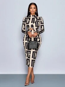 SOLERSUN Herfst Dames Zwart Bloemenpatroon Op Abrikoos Achtergrond Jurk, Hoge Hals, Ritssluiting Achterkant, Geplooid, Crossover, Hol Design, Lange Mouw, Middellange Lengte, Geschikt Voor Uitjes, Werk Maxi Dames Outfit