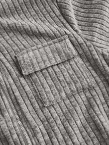 Slaydiva Plus Size Women Solid Color Ribbed Flap Pocket Zip Up Fitted Cropped Top