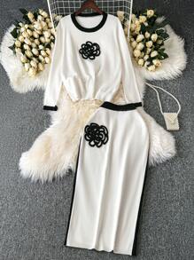 SHEIN Clasi Bộ đồ dệt kim tay dài và chân váy họa tiết hoa Colorblock cỡ lớn, thanh lịch, dành cho mùa đông - trắng - Xem 1