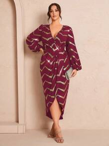 SHEIN Unity 大码女式波浪条纹重叠 V 领灯笼袖裹身优雅连衣裙酒红色女装 - 酒紅色 - 查看 5