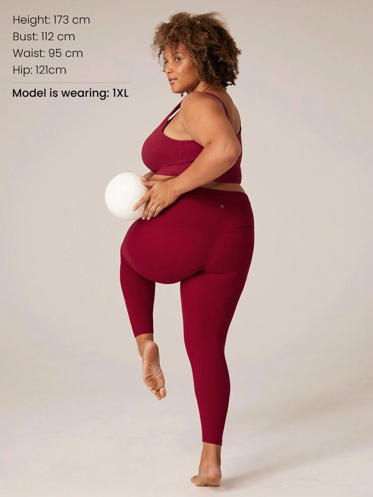 24'' FeatherFit™ Plus Size Super High Waist Leggings With Hidden Front Pocket Low Impact Yoga Pilates Daily