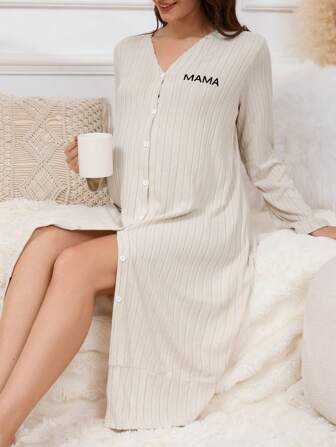 Moonlight & Mama 字母印花前开式单排扣拉绒长袖孕妇家居裙