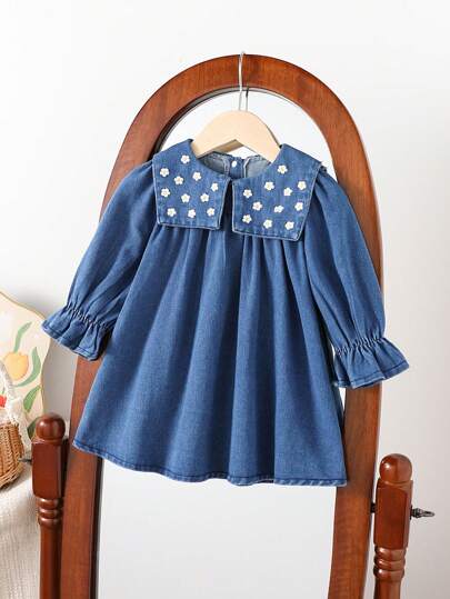 Souflis Souflis 女婴休闲日常度假刺绣雏菊水手领宽松牛仔连衣裙，秋冬