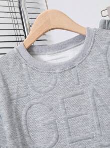 SHEIN 2入組青少年男孩字母純色T恤和短褲套裝，夏季 - 灰色 - 查看 3
