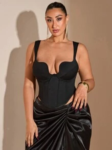 SHEIN BAE Top corto sin mangas con encaje floral, para mujer de talla grande, con encaje negro cautivador y forro de satén rojo con detalles transparentes y dobladillo asimétrico, perfecto para una cita romántica en el Día de San Valentín, fiesta, sexy y dulce
