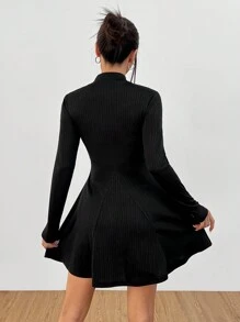 SHEIN PETITE Asymmetrisches geripptes Damenkleid mit kleinem Stehkragen und A-Linie, modischer Grundstil, geeignet für Herbst und Winter - Schwarz - Übersicht 2