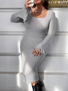 SHEIN LUNE Plus Size Women Solid Color Faux Pearl Cuff Crew Neck Sweater Dress, For Winter - Grey - View 3