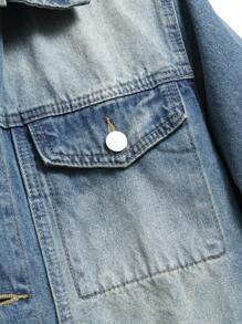 Manfinity Homme Chaqueta informal de mezclilla de manga larga y un solo abotonado con bolsillo para hombre en otoño - Azul lavado medio - Ver 5