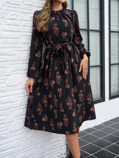 SHEIN Clasi Vestido casual de cuello redondo de manga larga con estampado total, adecuado para el otoño/invierno