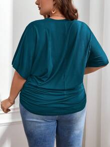 SHEIN Essnce Plus Size Women V-Neck Batwing Short Sleeve Casual Loose T-Shirt, Solid Color