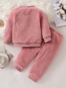 2pcs Baby Girl Pink & White Heart Plush Long Sleeve Top & Pants Comfortable Warm Loungewear Set - Pink - View 2