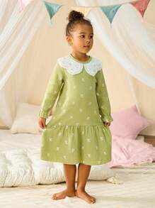 SHEIN Young Girls Refreshing Green Print Crinkle Gauze Long Sleeve Maxi Wave Hem Nightgown, Spring/Autumn Home Wear - Green - View 5