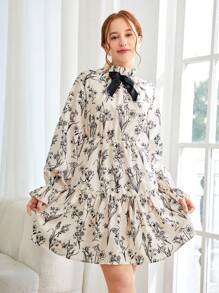 SHEIN 少女编织蝴蝶图案荷叶边下摆休闲长袖连衣裙 - 米色 - 查看 6