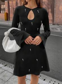 Chiquease Vestido corto con cuello redondo, mangas acampanadas con cuentas y ajuste de cintura para mujer