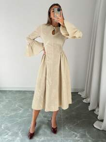 SHEIN Essnce 亚麻色镂空胸女式棉质 A 字中长连衣裙，带侧褶饰、荷叶边裙、度假连衣裙、冬装、复古连衣裙、秋季女装、优雅连衣裙 - 杏色 - 查看 3