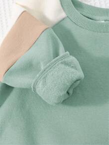 Cozy Pixies 2pcs/Set Baby Boy Decoration Embroidery Colorblock Round Neck Raglan Sleeve Hoodie And Jogger Pants Set