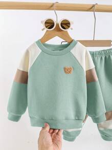 Cozy Pixies 2pcs/Set Baby Boy Decoration Embroidery Colorblock Round Neck Raglan Sleeve Hoodie And Jogger Pants Set