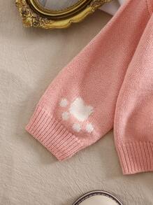 Baby Girls Cartoon Embroidery Turtleneck Sweaters, Cute Design Brings Warmth And Delight. The Cartoon Embroidery Design Is Playful And Adorable, Showcasing The Purity Of Childhood. The Turtleneck Design Is Warm And Comfortable For At-Home Wear.