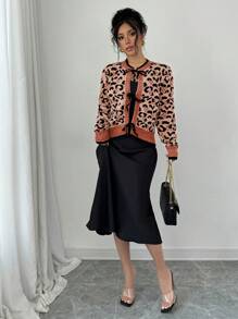 SHEIN ChicEase Áo len cardigan thắt nơ họa tiết da báo phía trước cho nữ - trái cam - Xem 5